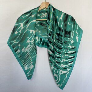 Ivanka Trump Green Abstract Pattern Silk Scarf women's square scarf headscarf